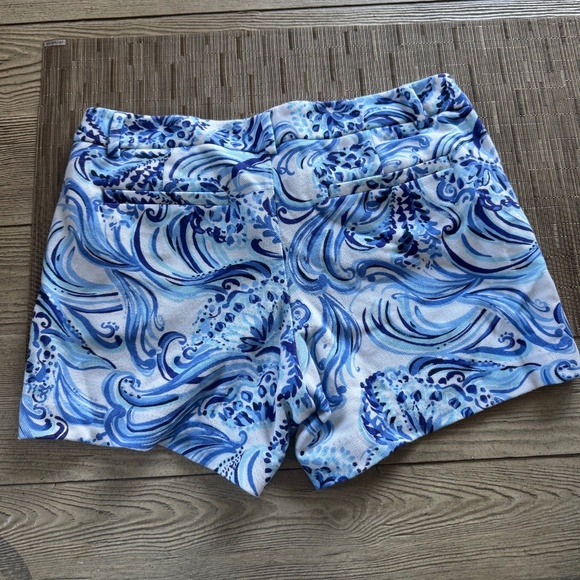 Lilly Pulitzer Pants - Lilly Pulitzer Stretch short size 8